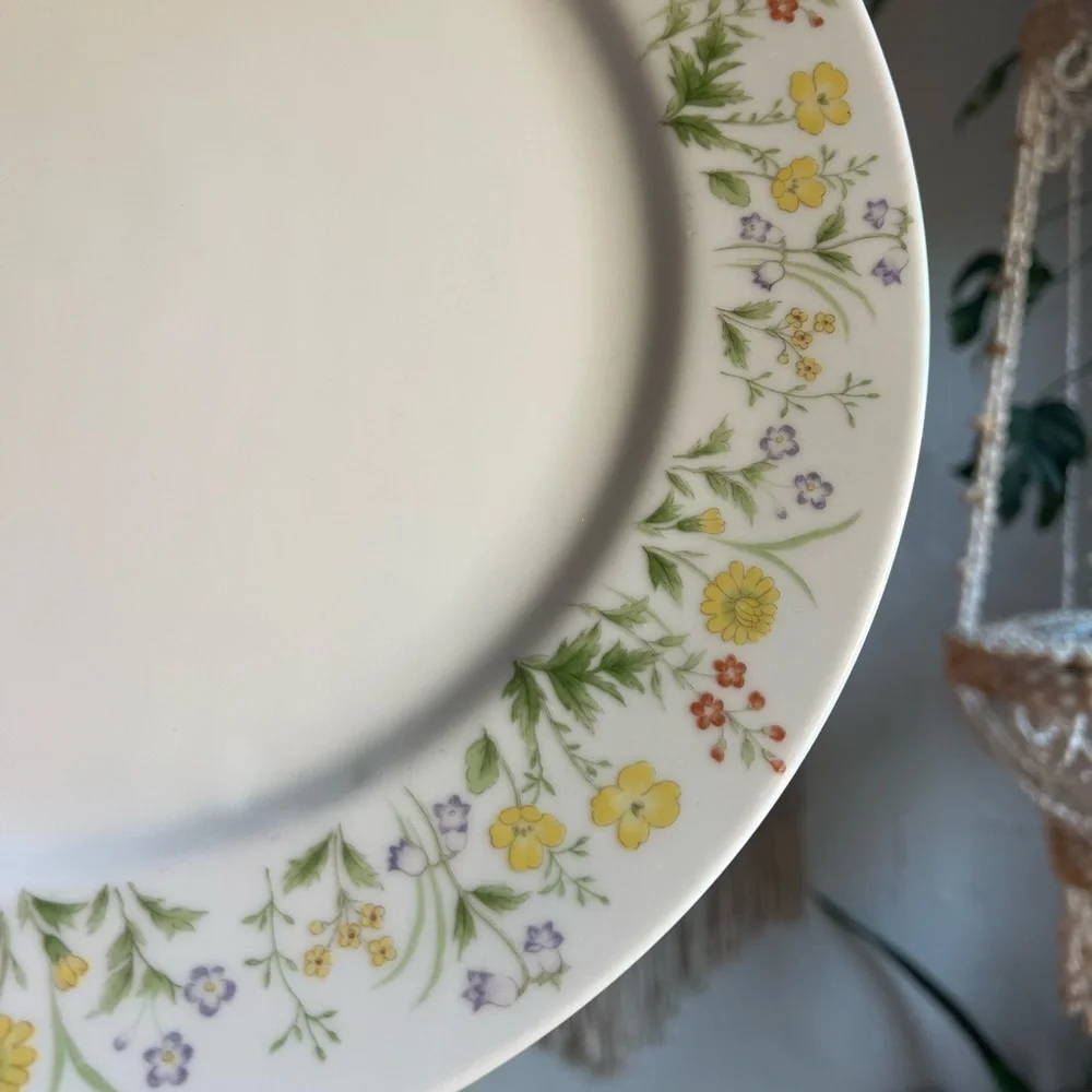 Vintage Crescent China Flora 5723 Japan 10.5” Plate